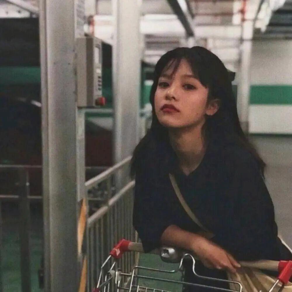 有没有很酷很拽的头像呀?-很拽很酷很霸气的图片香烟