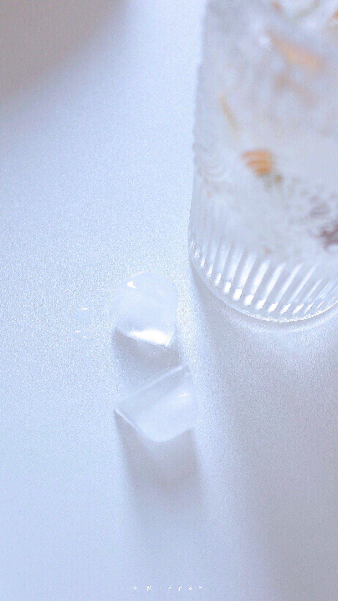 有什么美到极致的绿色壁纸?(绿色壁纸好看卡通动漫)