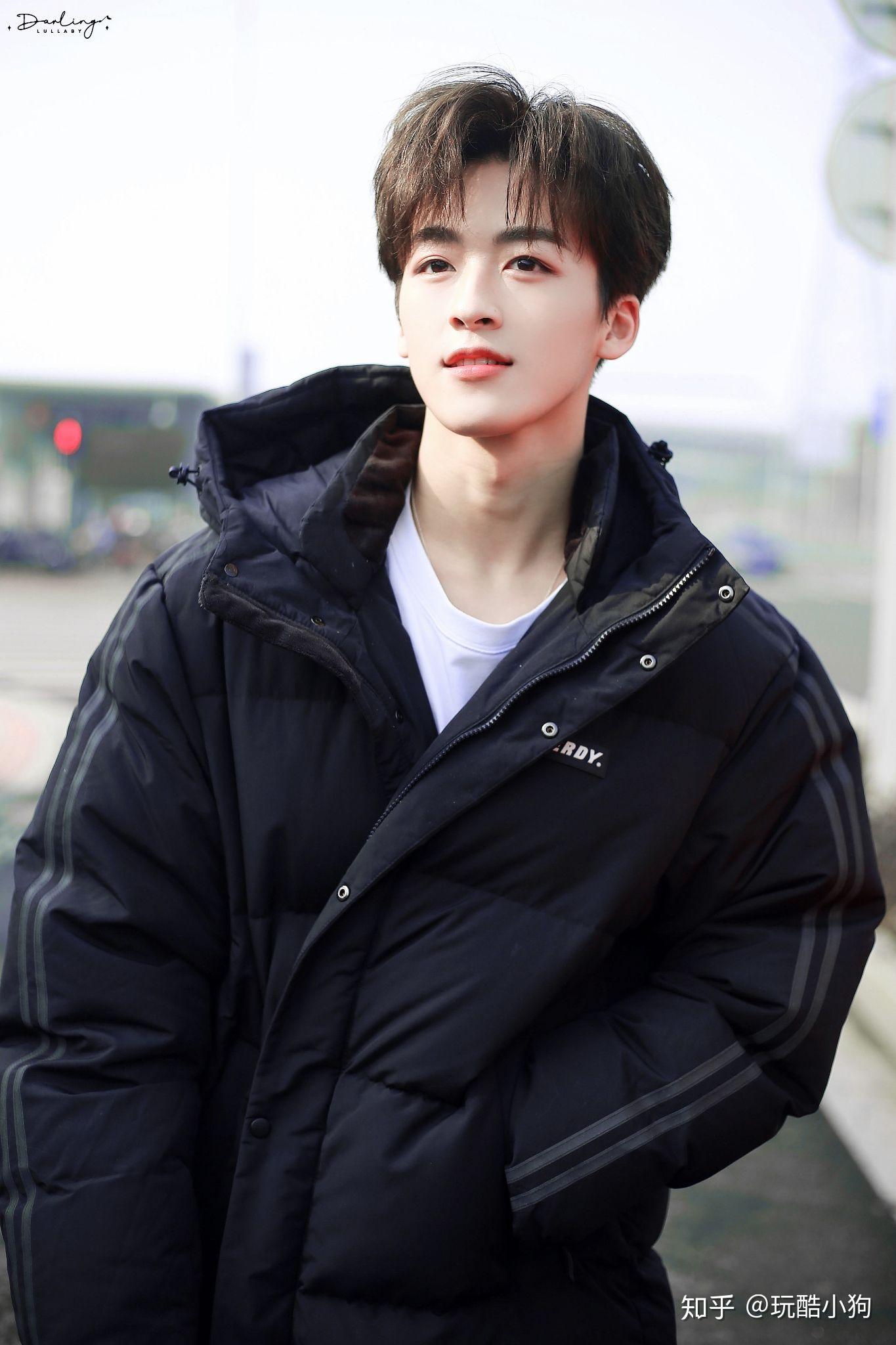 有没有r1se可以惊艳路人的照片(单人团体都可以)?