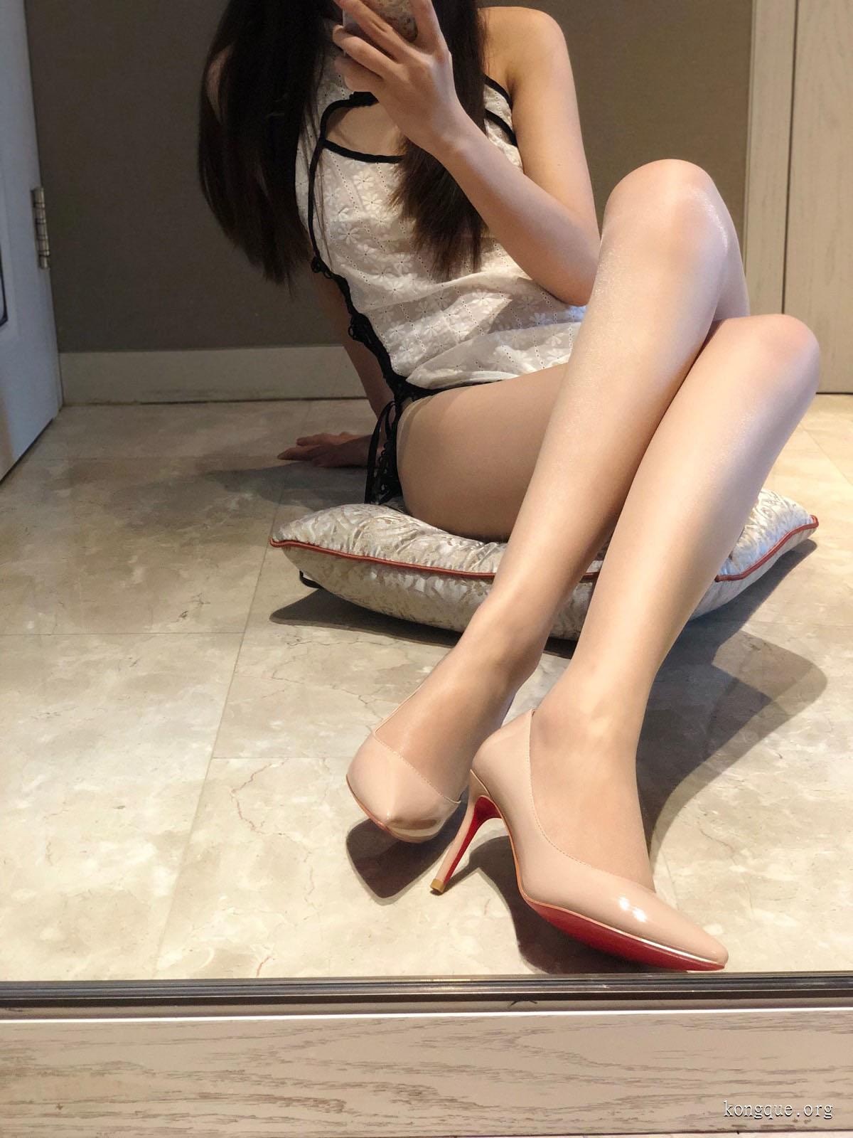 图片[9]-有你喵 – 朋友圈及专场系列套图&视频-佳人吧