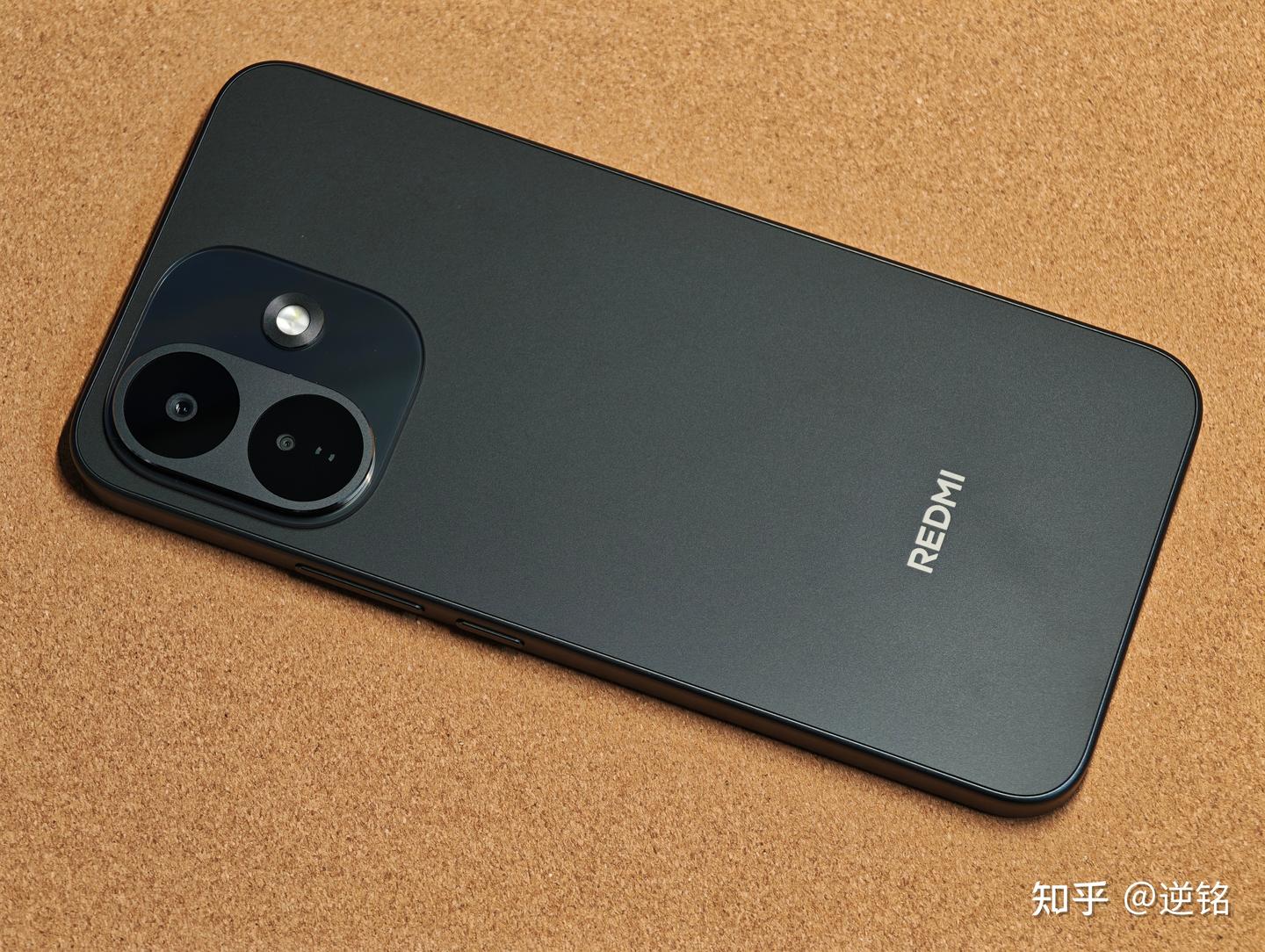 不涨价很难得——REDMI Note 17 Pro真机评测