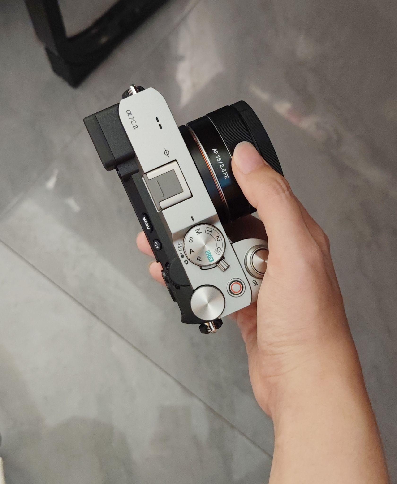 索尼a7c2和尼康zf怎么选