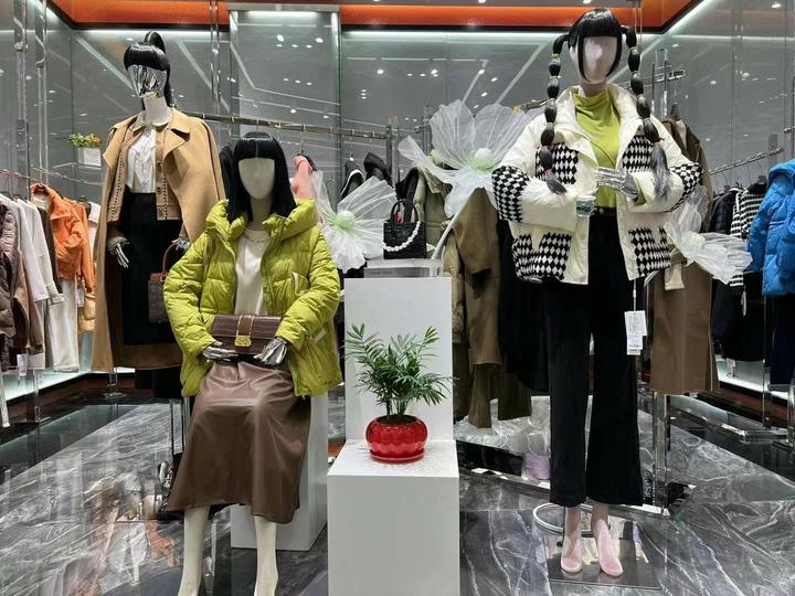 品牌女装折扣店和直播品牌折扣女装的风格与款式应如何选择？ - 知乎