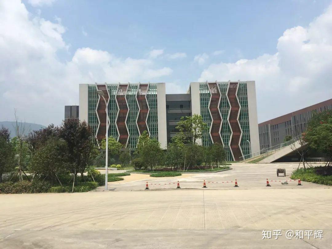 福建技师学院南屿校区怎么样,有图片吗? - 知乎