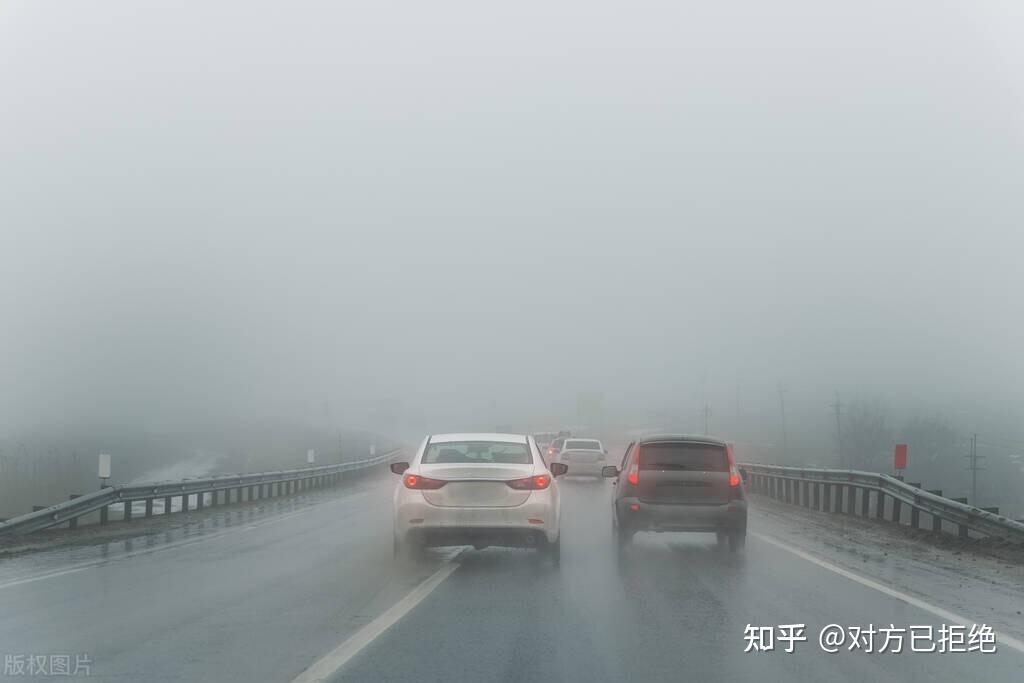 下雨天开车注意哪些事项 雨天开车务必要了解5个注意事项