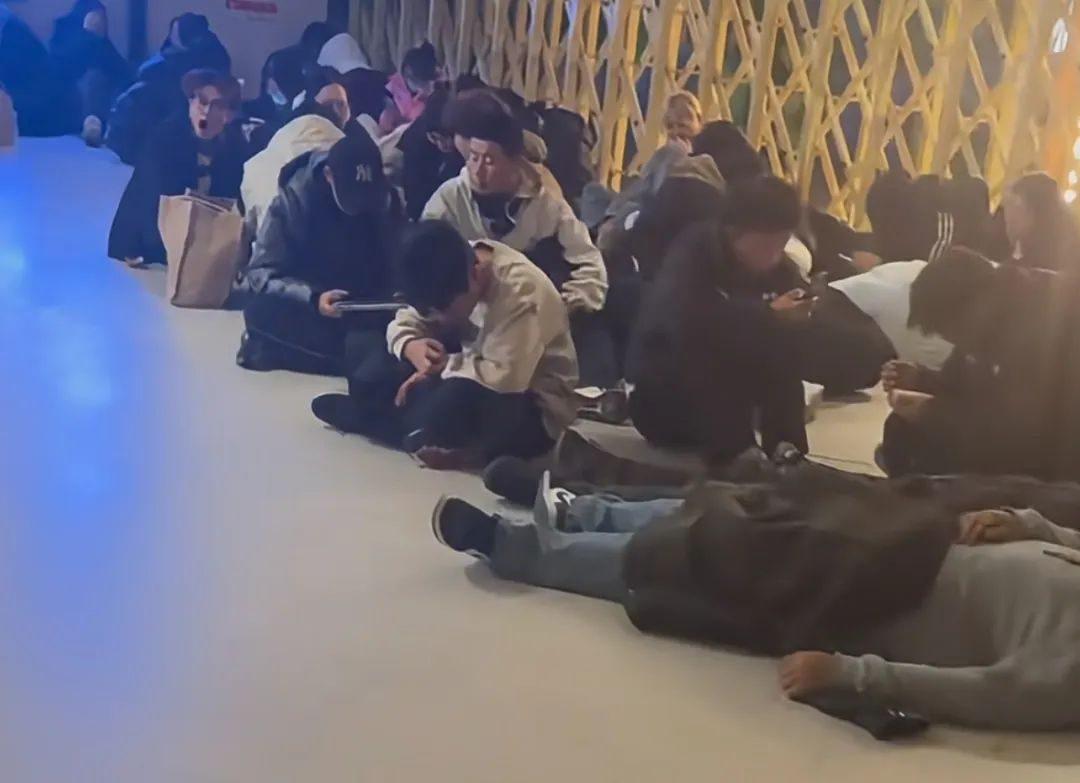 看了小红书引起严重不适我是心里不健康么？  第2张