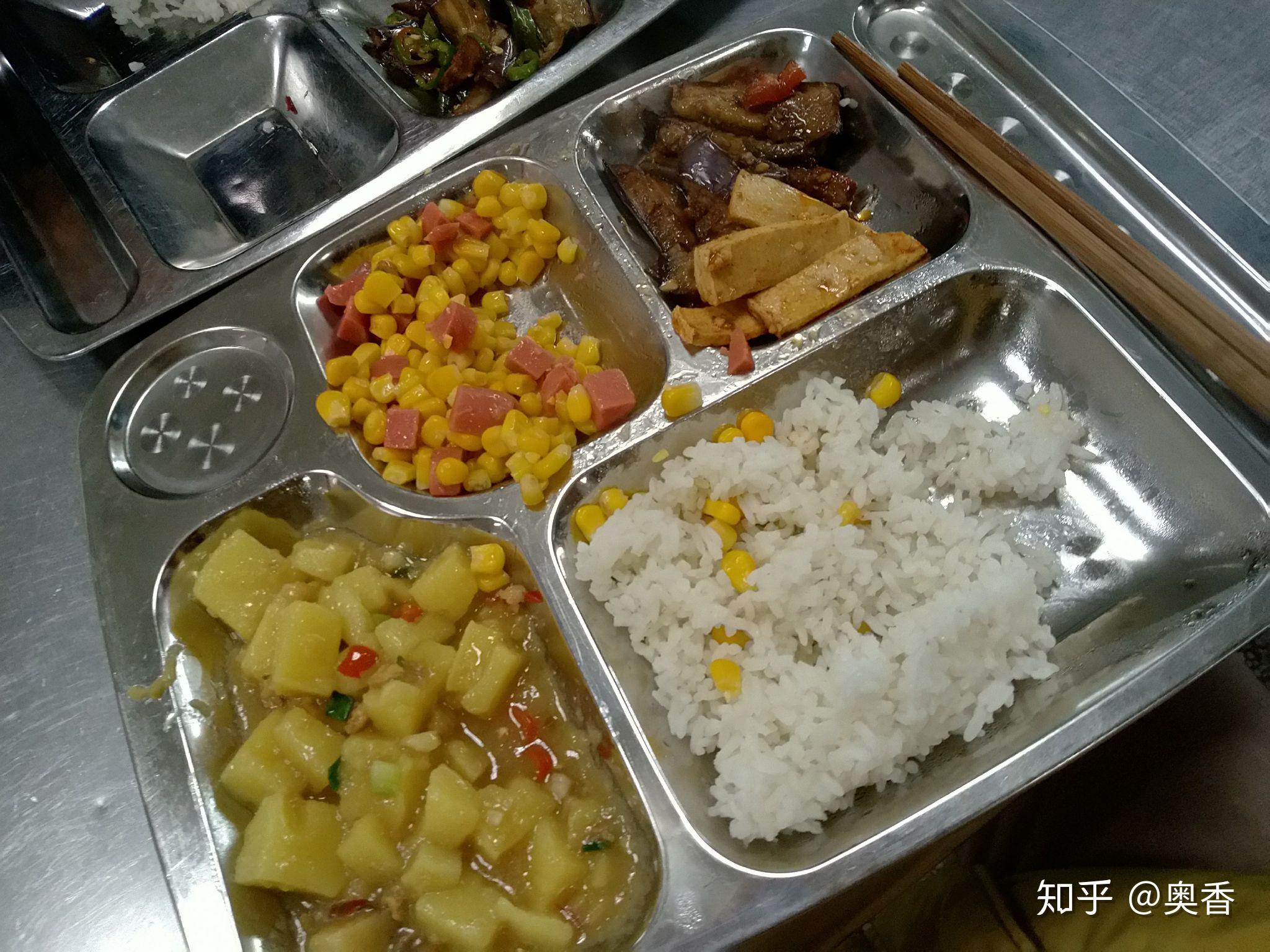 為什麼學生不去食堂吃飯而是去外面吃飯