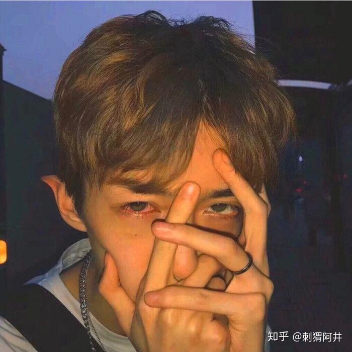 有哪些分手后用的头像,男生?