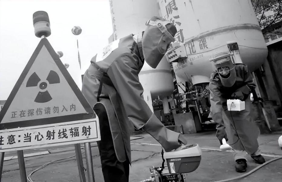 （寻找放射源示意图）