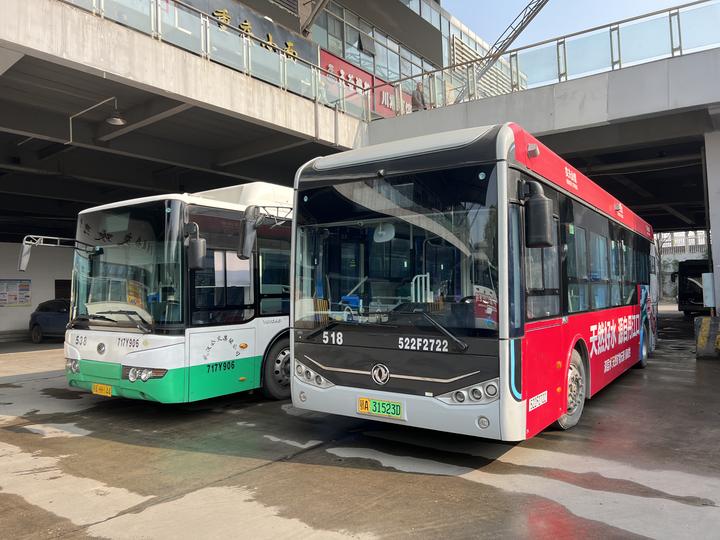 元旦假期武汉公交精准发力服务市民