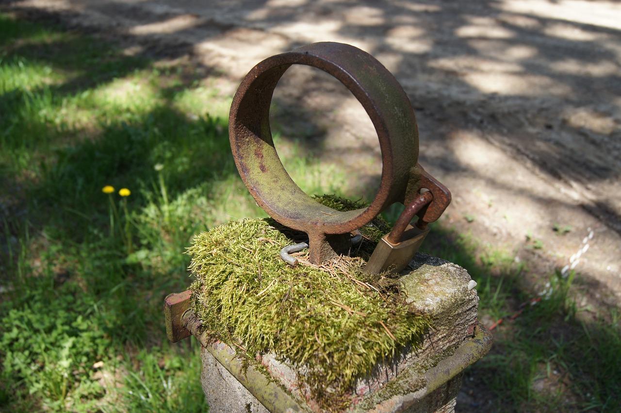 封闭型挂锁怎么开