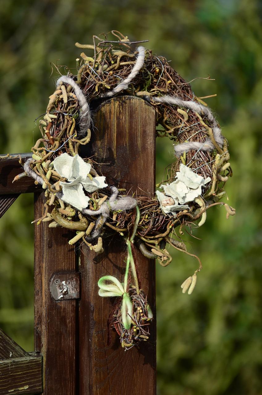 3. 自然风花环设计