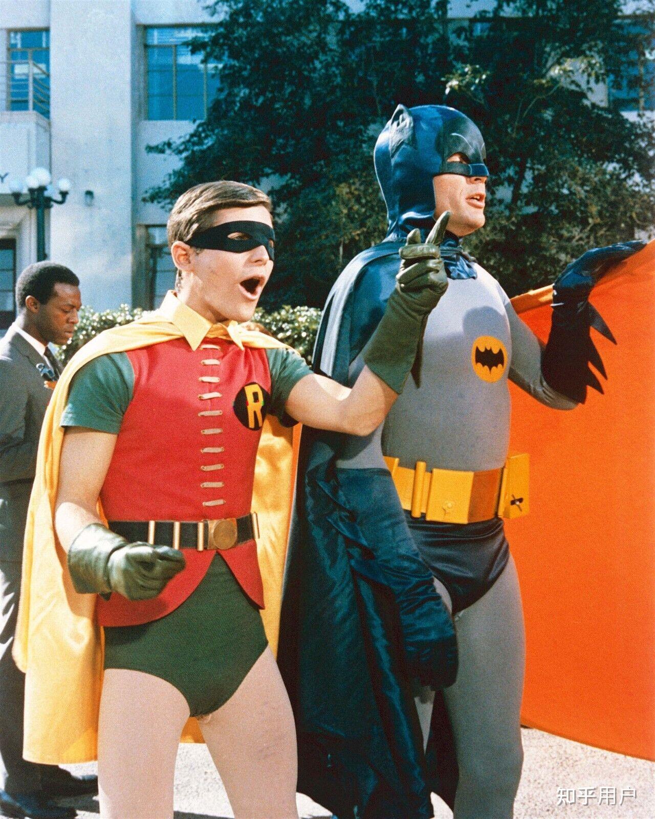 为什么有人认为诺兰蝙蝠侠不是超英片而是警匪片? 