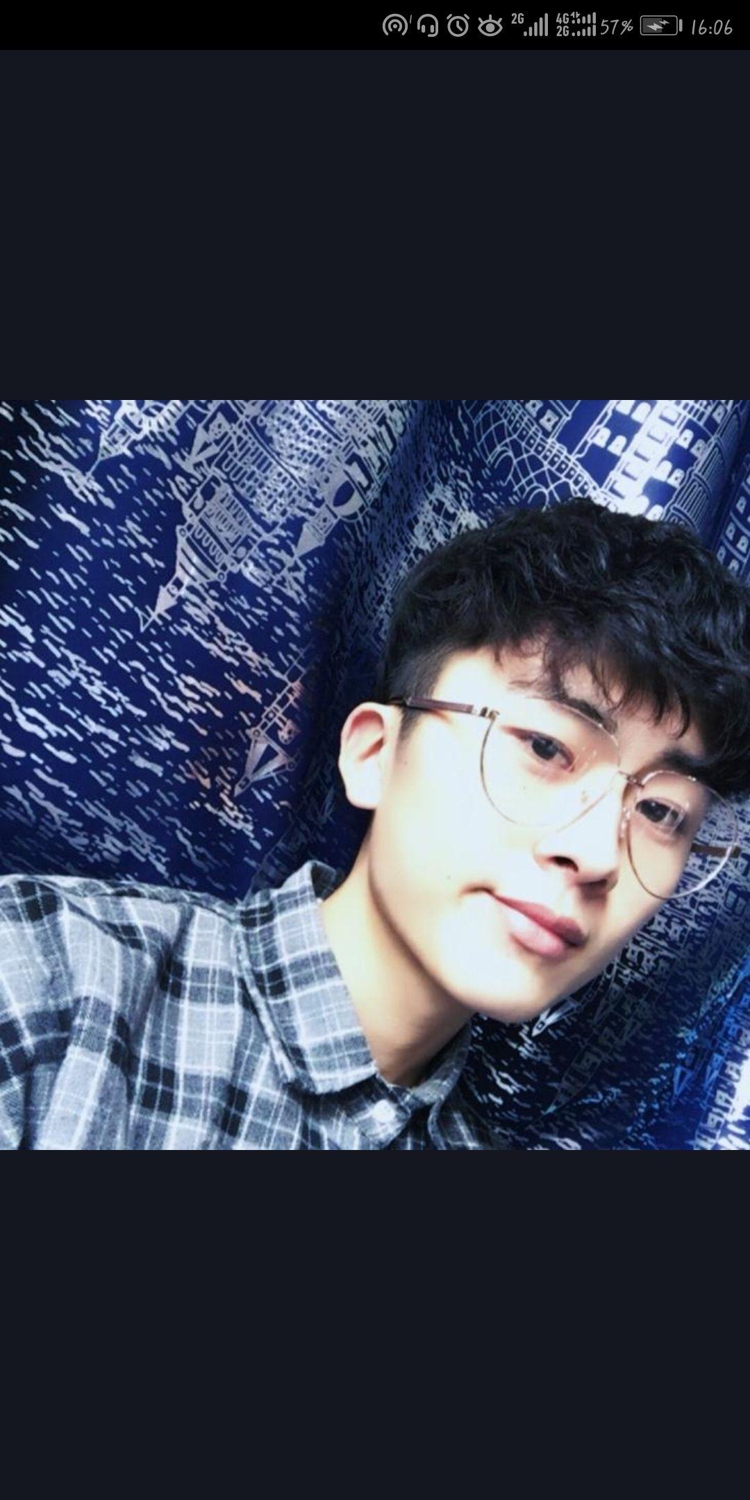 男生如何自拍才会把自己拍的好看