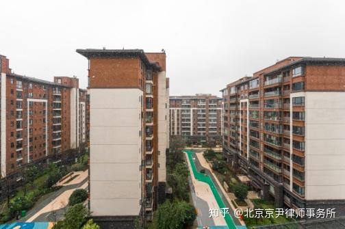 住宅建设用地使用权70年到期后，房屋所有人就不再享有所有权了吗？ 知乎 