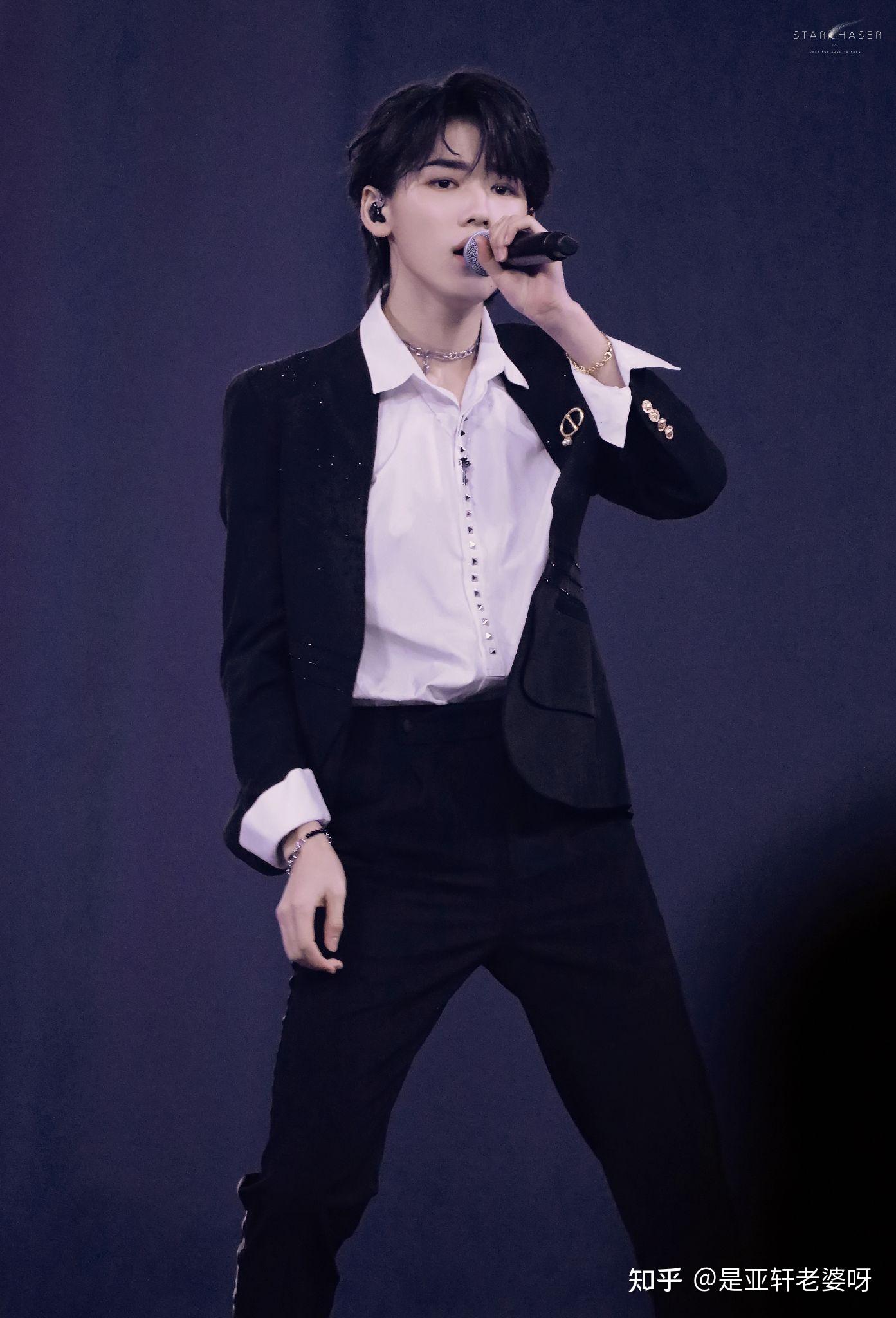 如何评价时代少年团宋亚轩的身材? - 知乎