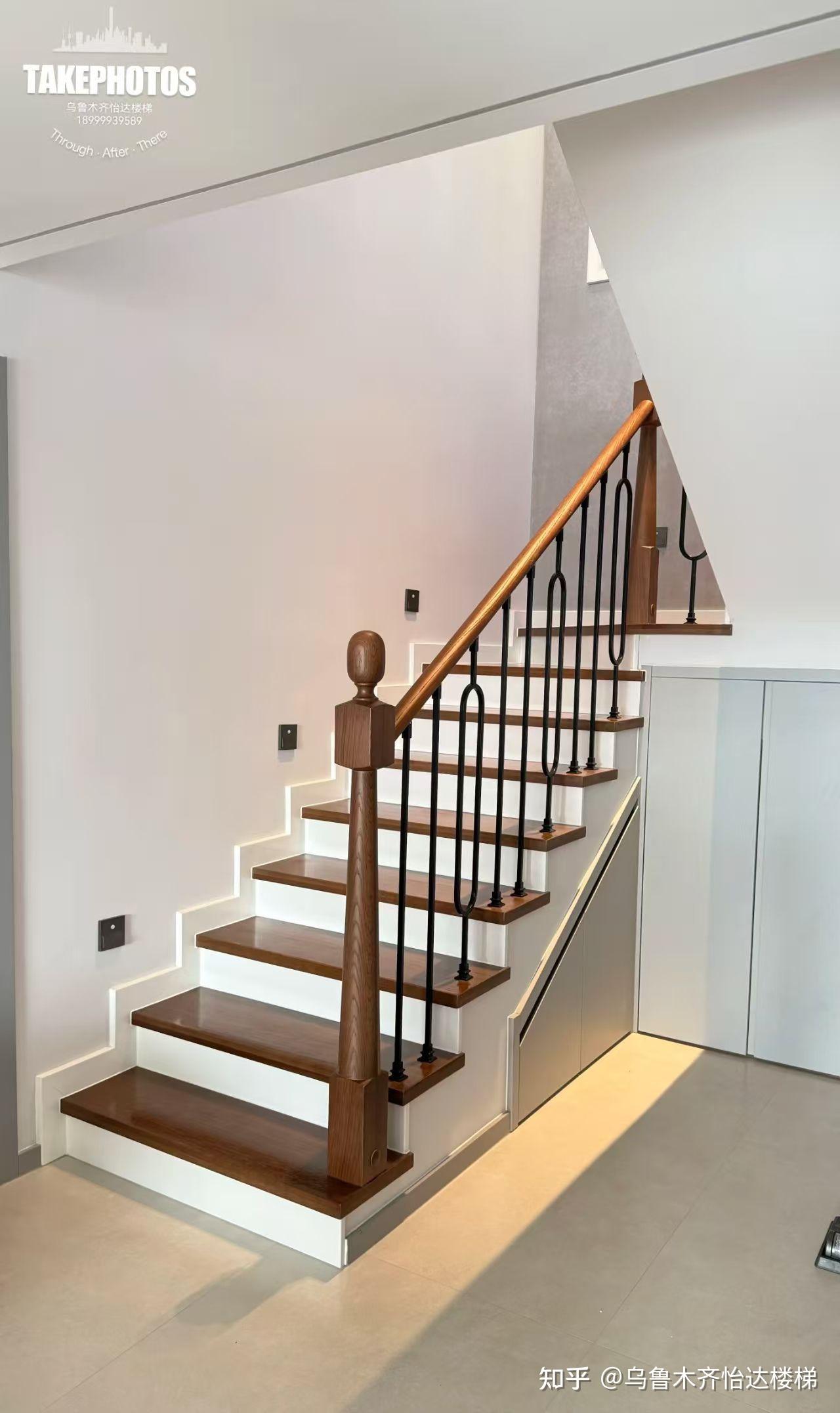 红橡木踏面楼梯