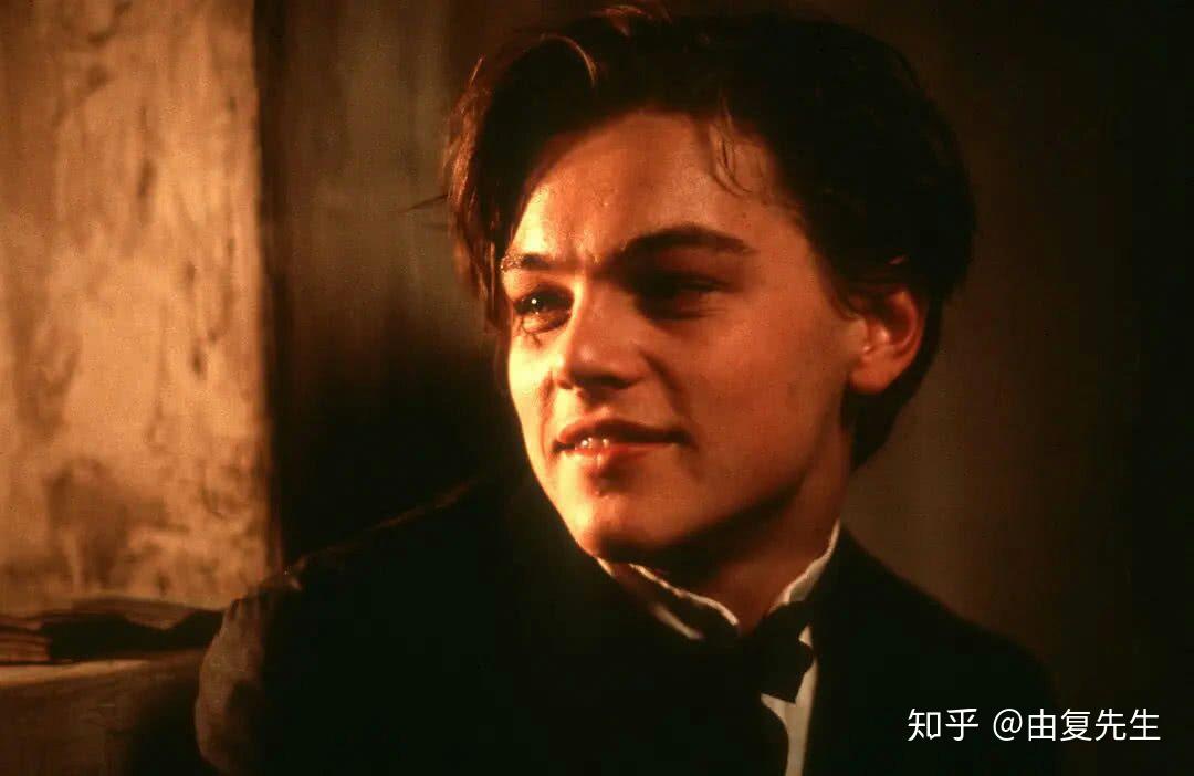 有没有好看的男生的欧美风壁纸不用是演员或者idol也行