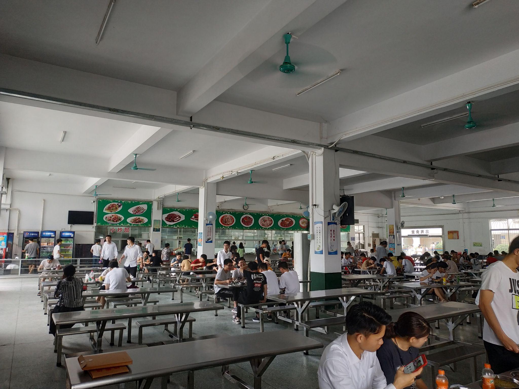 在惠州学院里就餐是一种怎样的体验?有什么推荐的食堂和美食? - 知乎