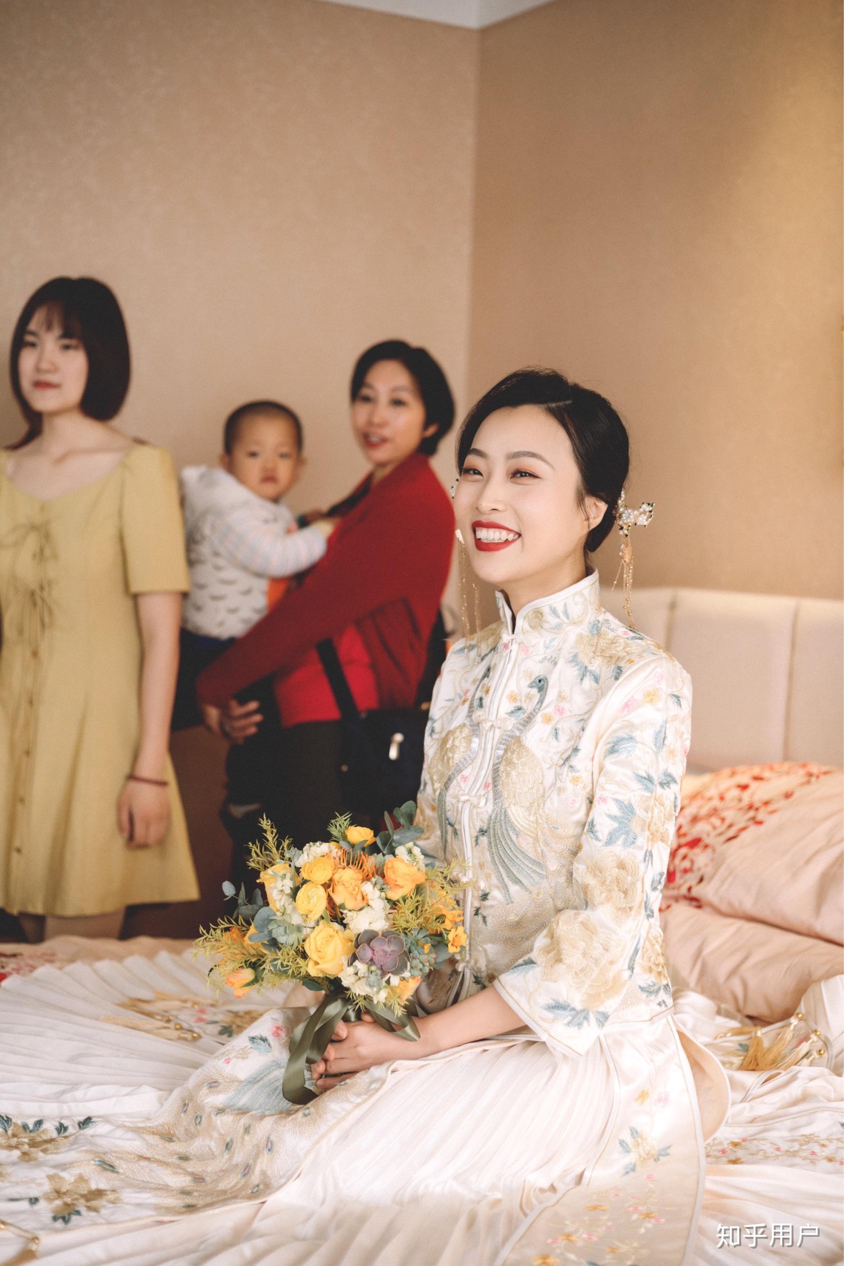 女生结婚是买婚纱好还是租婚纱好