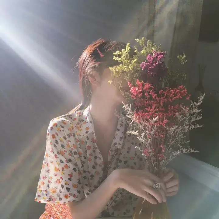 有没有小众但很惊艳的女生头像