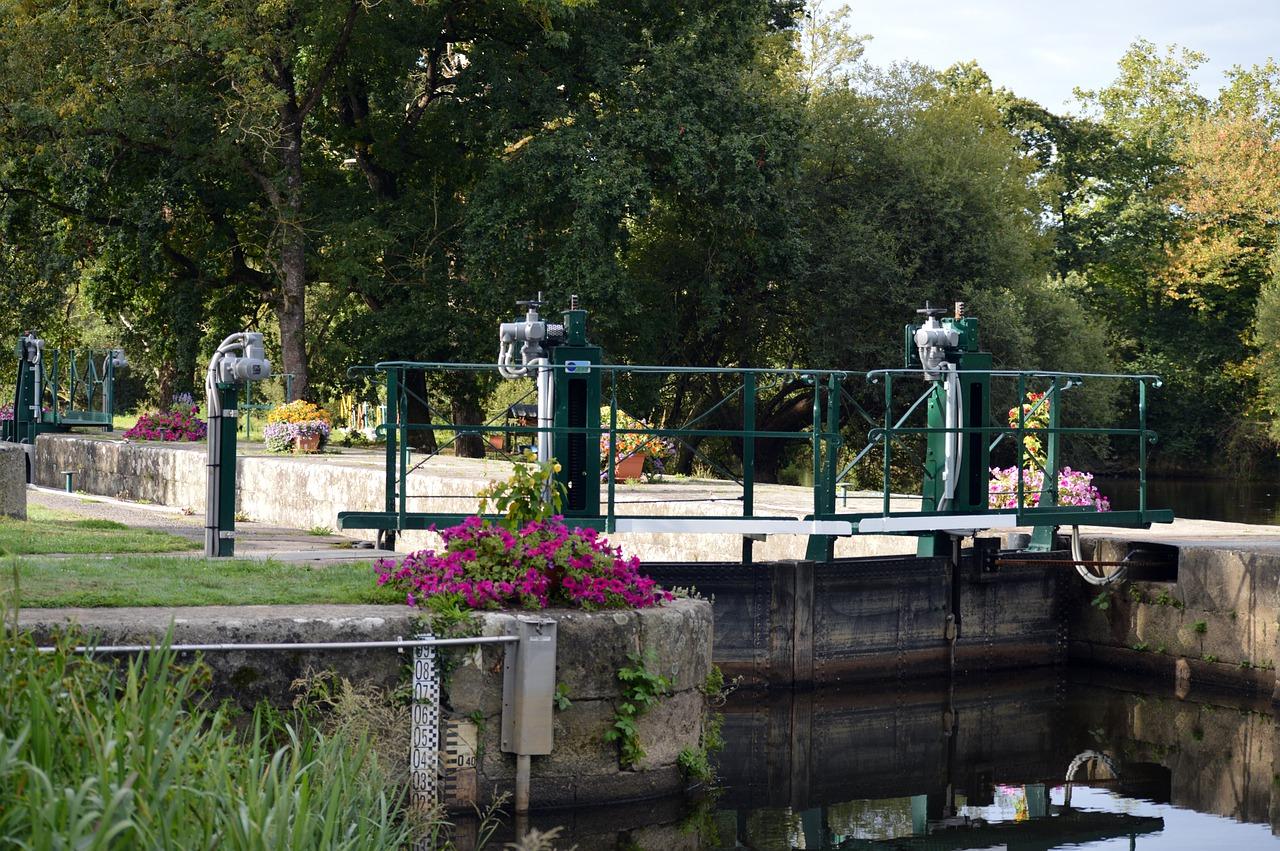 3. 专业开锁报价