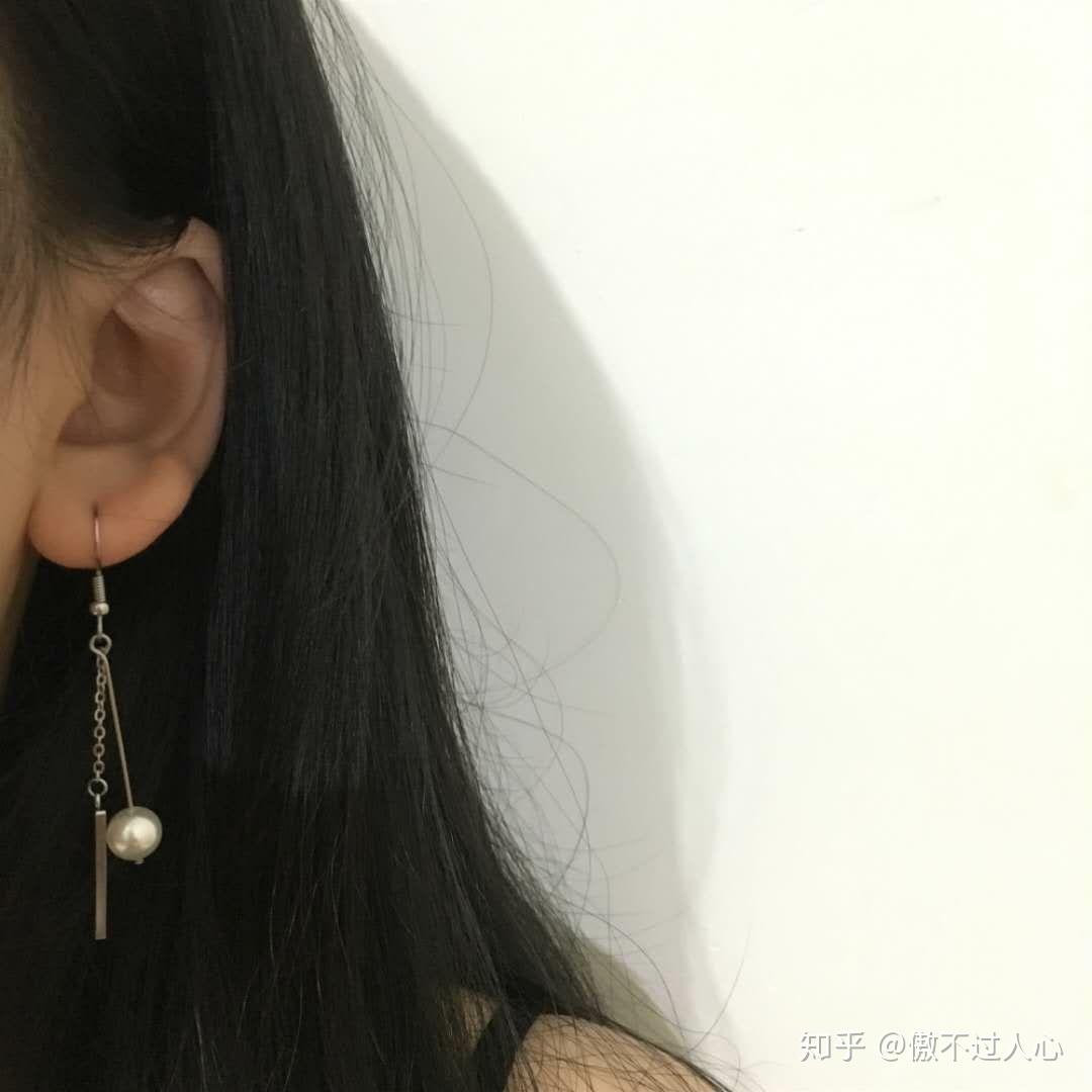 耳垂翘起来带耳环不好看怎么办啊