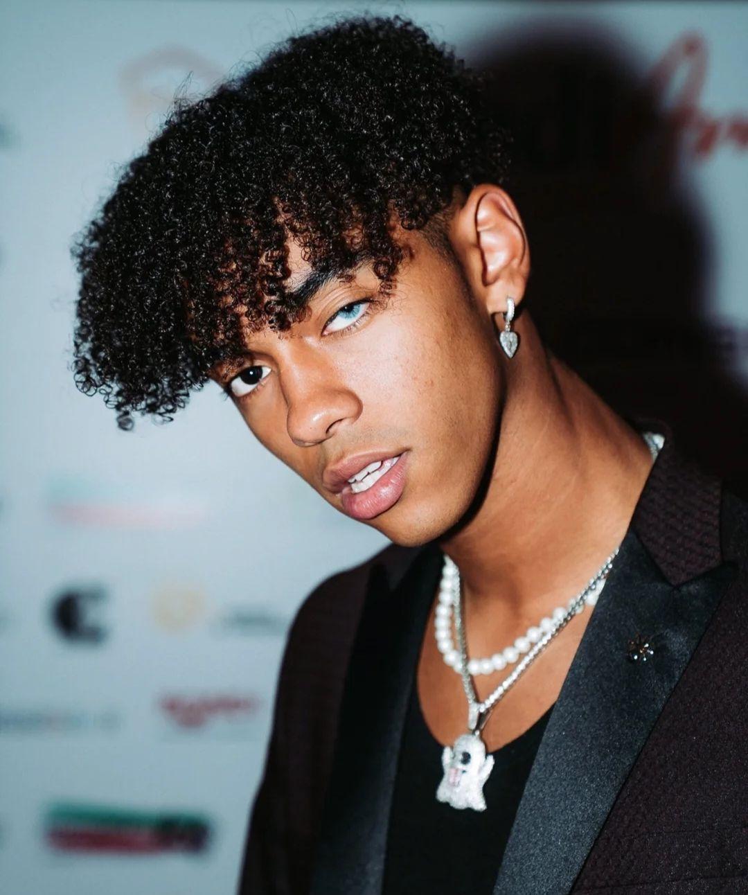 为什么还是会看到黑人美女,但从没见过黑人帅哥?