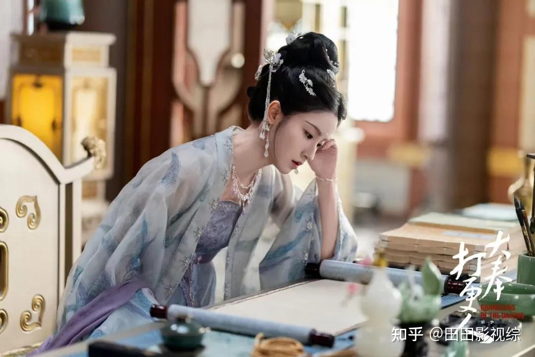 《大奉打更人》:如何评价毛晓慧饰演怀庆女帝这个角色? - 知乎