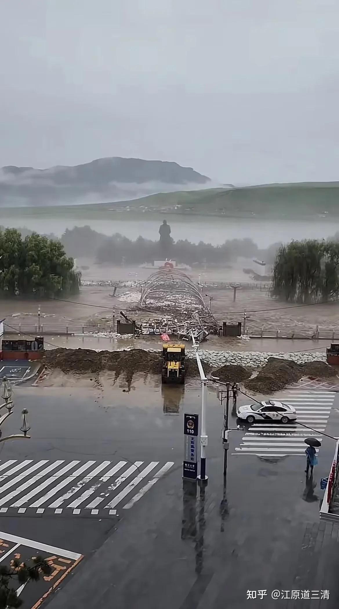 辽宁强降水致 17 条河流明显涨水,鸭绿江可能出现大洪水,丹东封堵城区