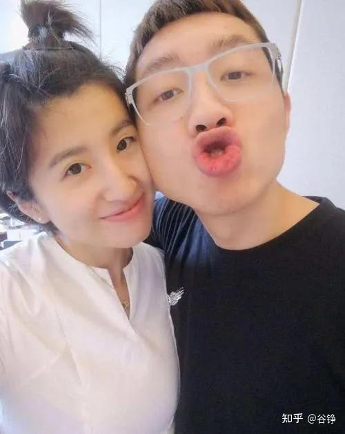 姚彦的故事：与许昕青梅竹马，甘做许昕背后的女人 - 知乎