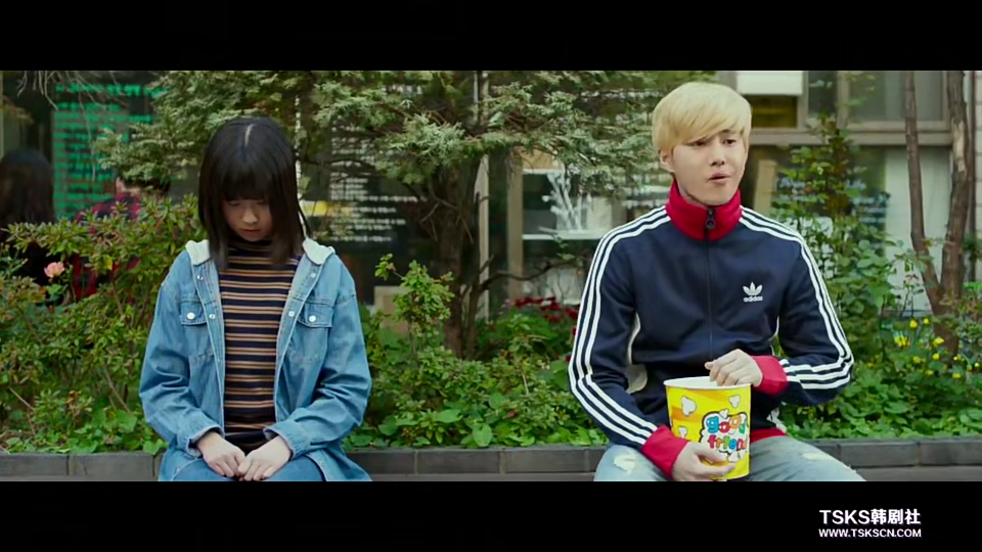 如何评价由金焕熙主演的电影女中学生a