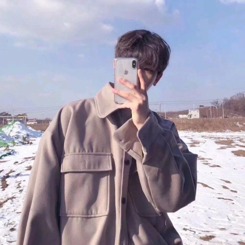 有什么好看的qq头像男生的