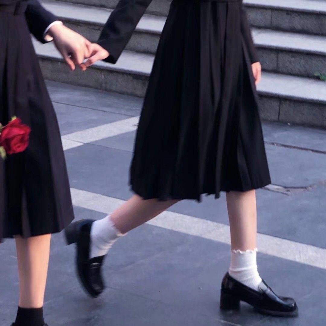 有没有不露脸的真人闺蜜头像