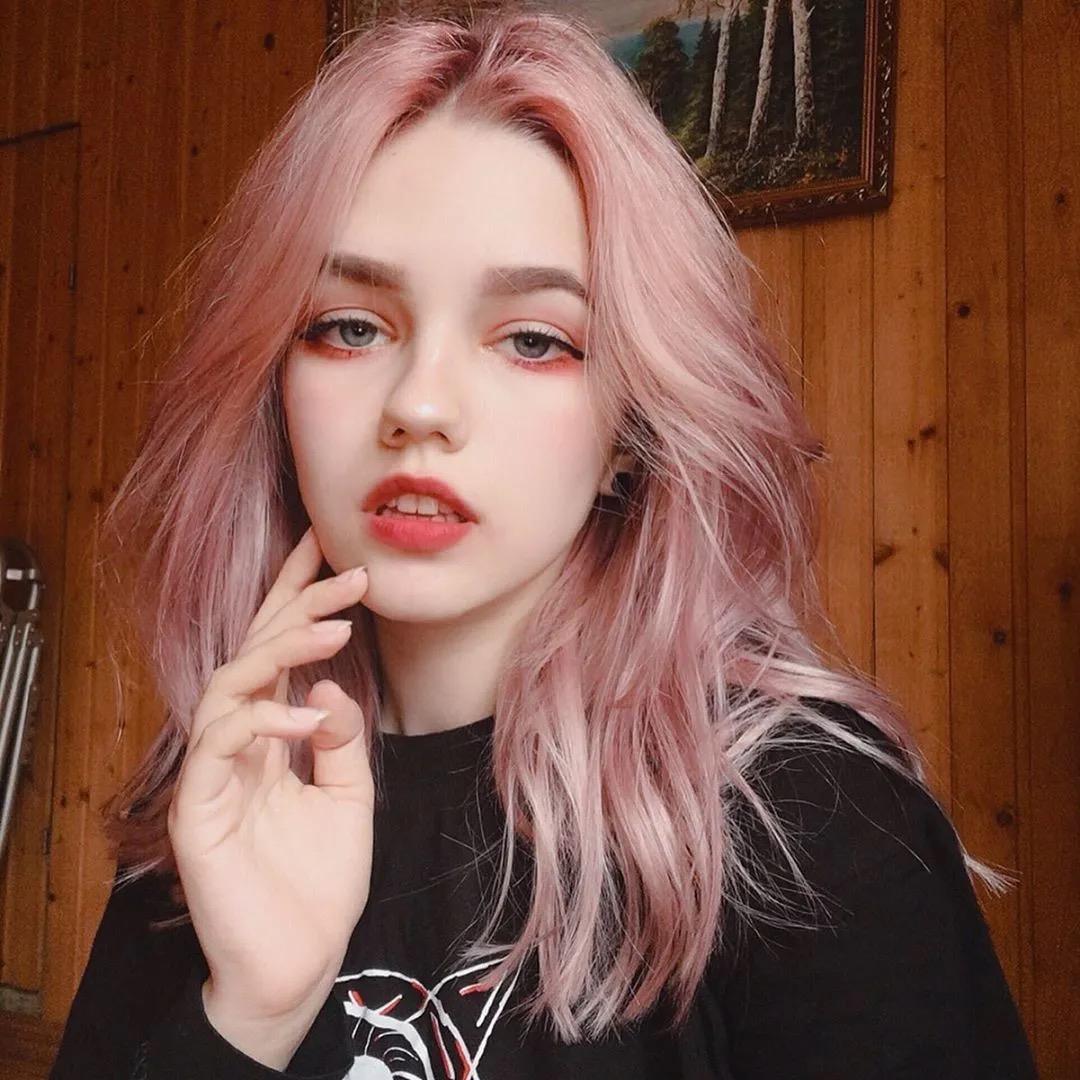 哪些好看的复古欧美头像