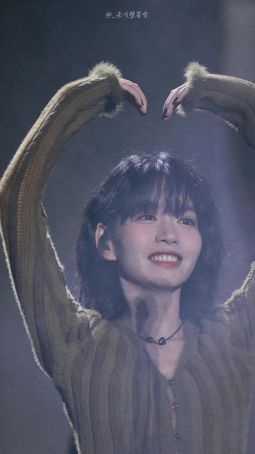 你们怎样评价房东的猫主唱王心怡的颜值呢? - 知乎