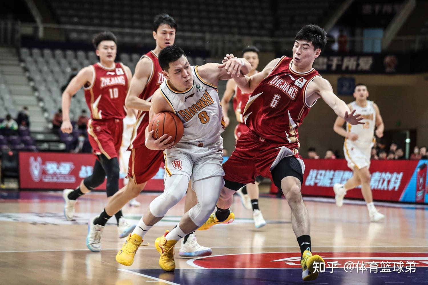 联赛势均力敌，球队实力出现明显分化的简单介绍