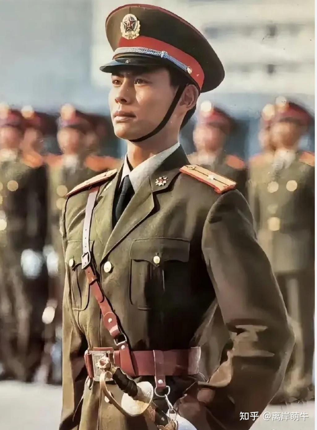 在87式迷彩服大量装备前解放军的作训服是什么样的? - 知乎
