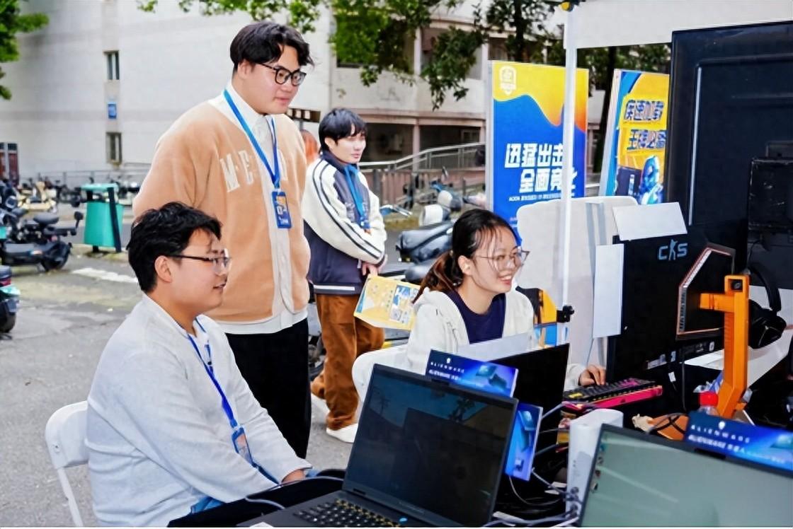 燃战长沙,首站告捷!爱攻AGON硬核助阵2026 PNL 开黑大行动