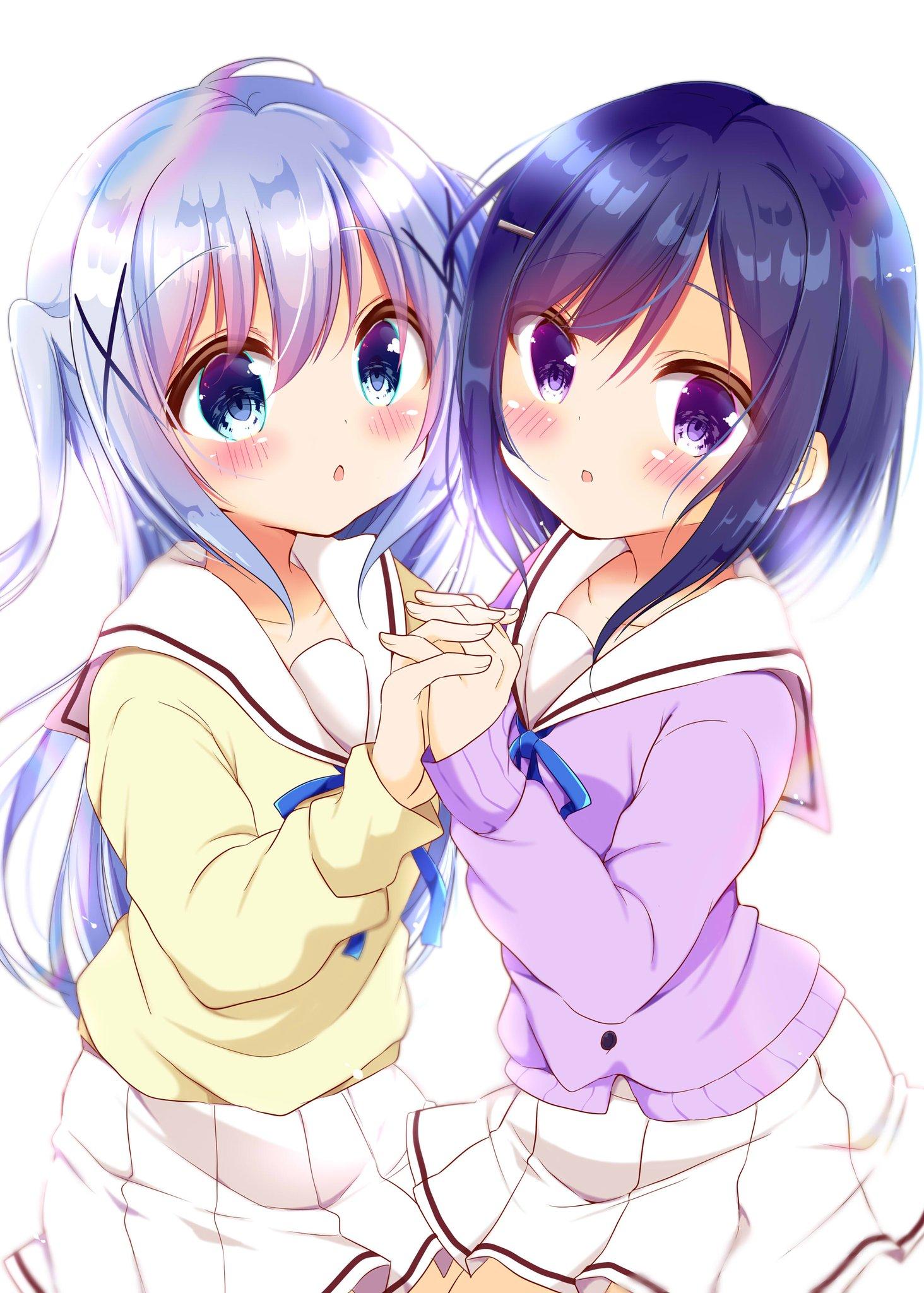 求一张两个女孩穿着长裙牵手的动漫图