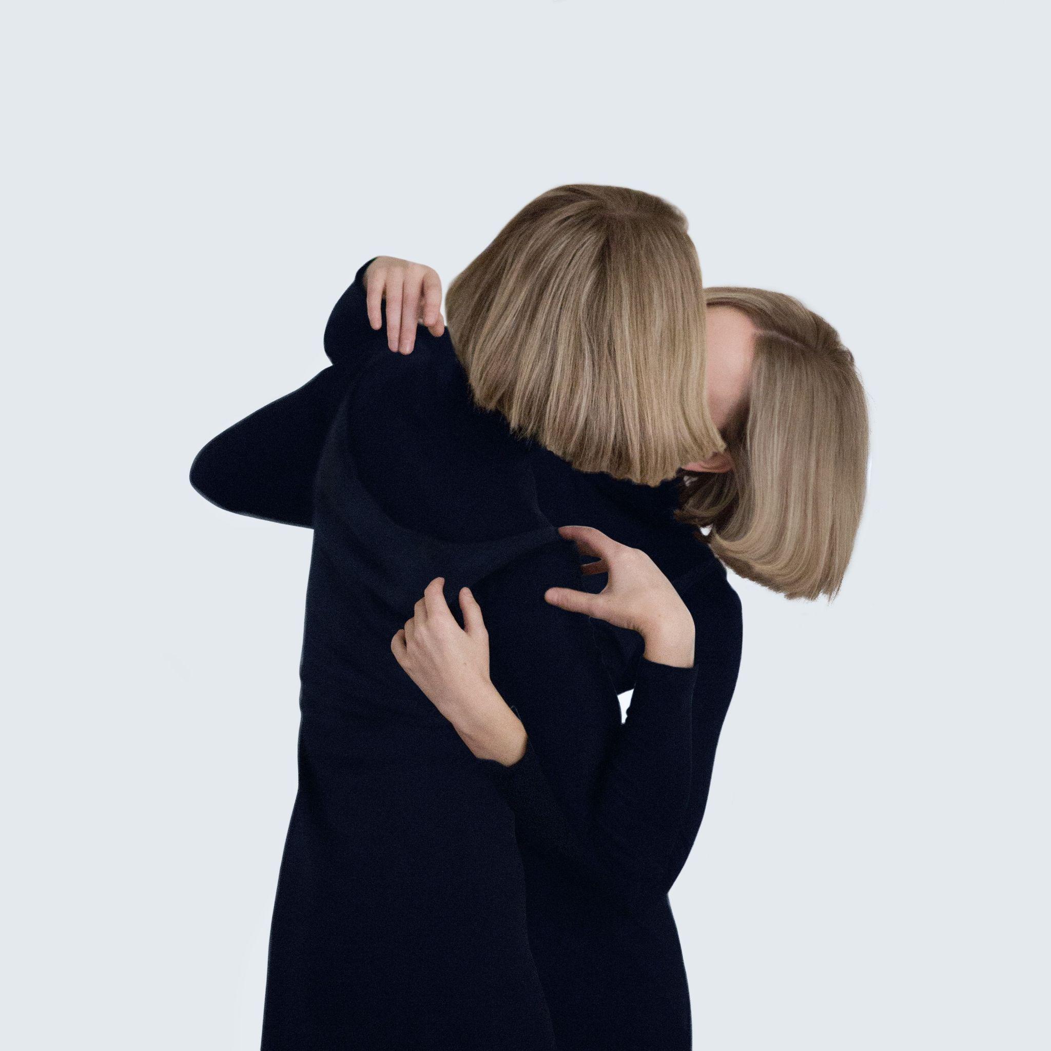 有没有欧美两个人抱一起的甜蜜头像?