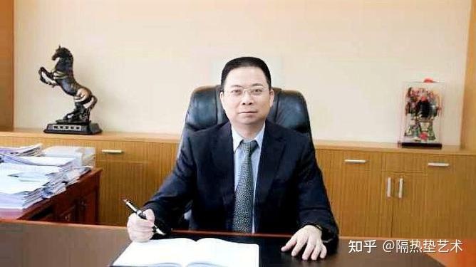 宝能老板姚振华被欠薪员工围堵殴打,你怎么看?