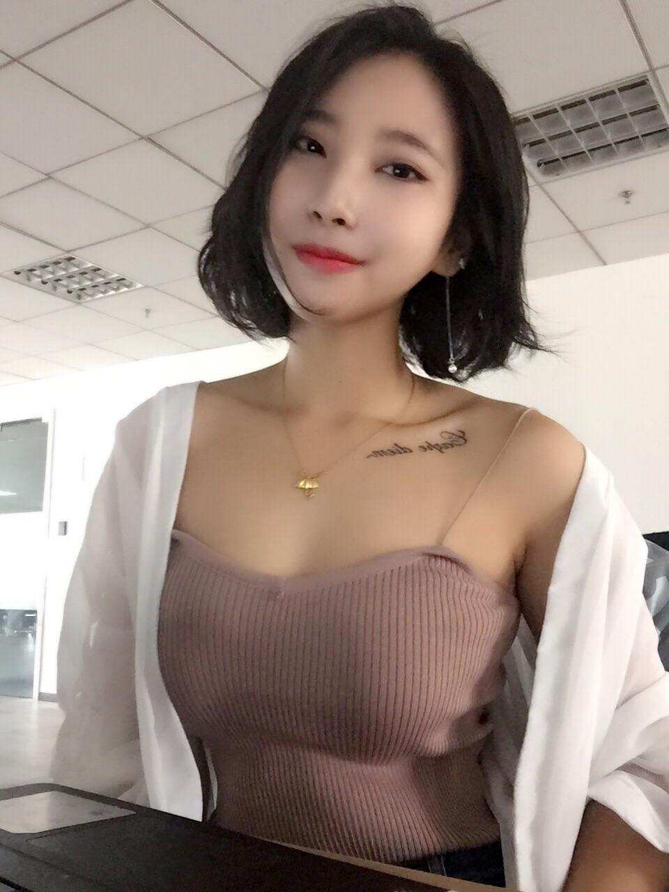 短发女孩要怎么拍照才性感