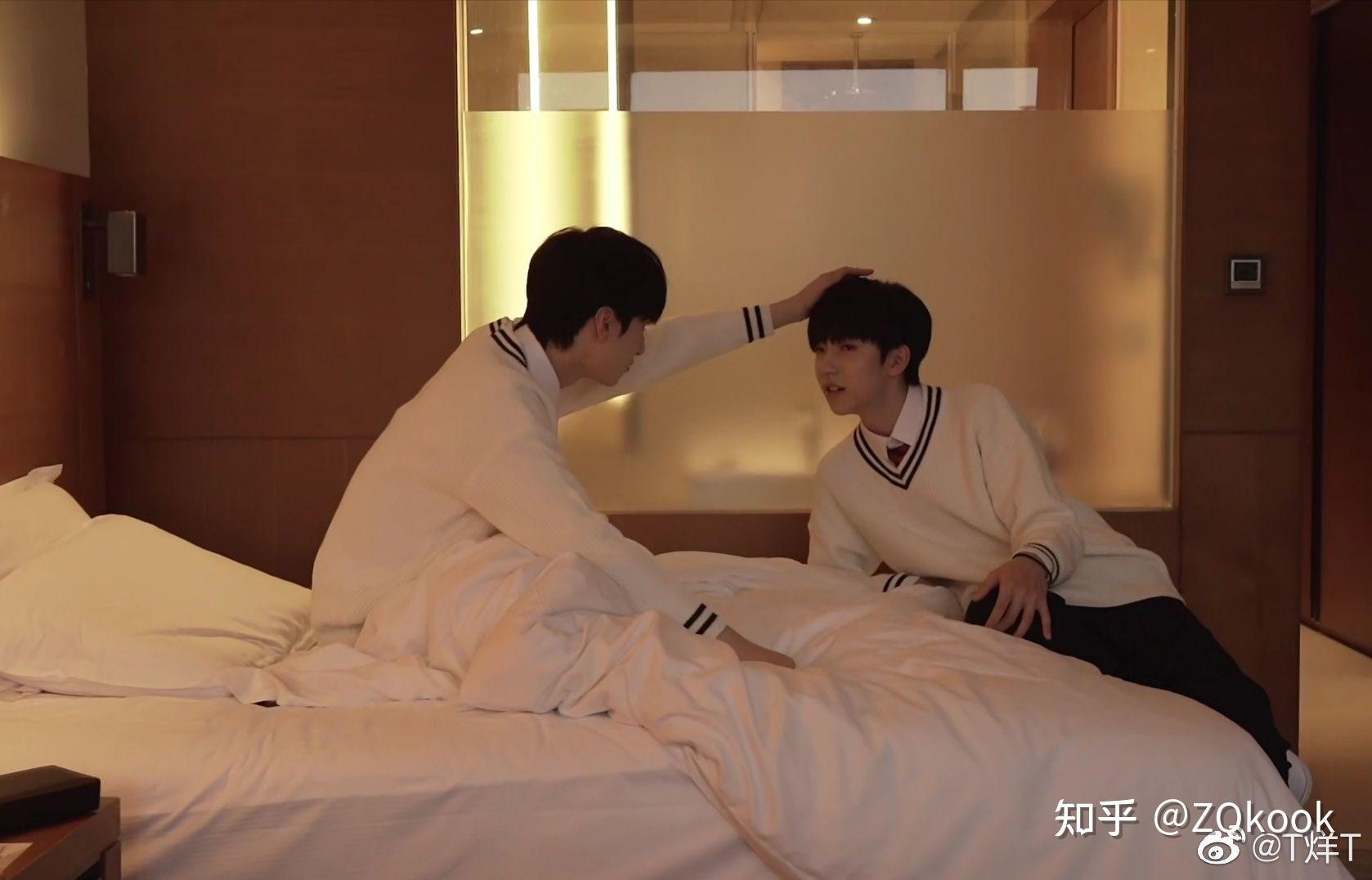 有没有严浩翔和贺峻霖的cp神图