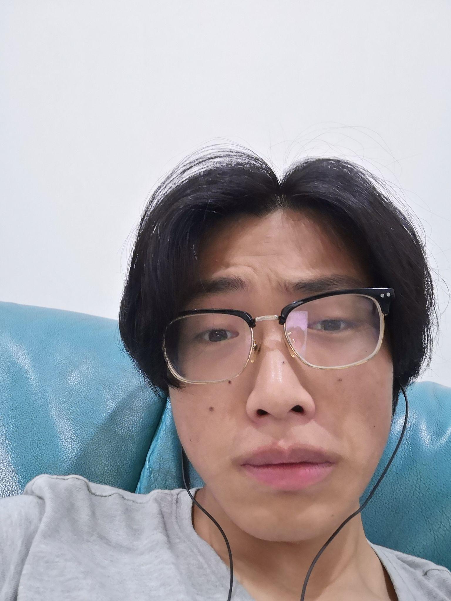 男生长得丑还留长发是什么体验?