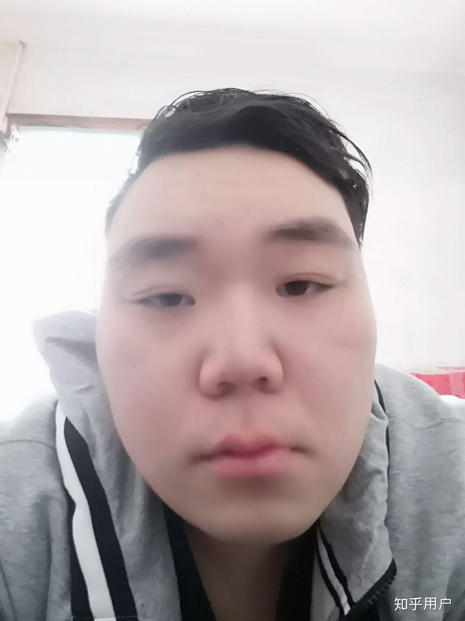 男生长得丑还留长发是什么体验