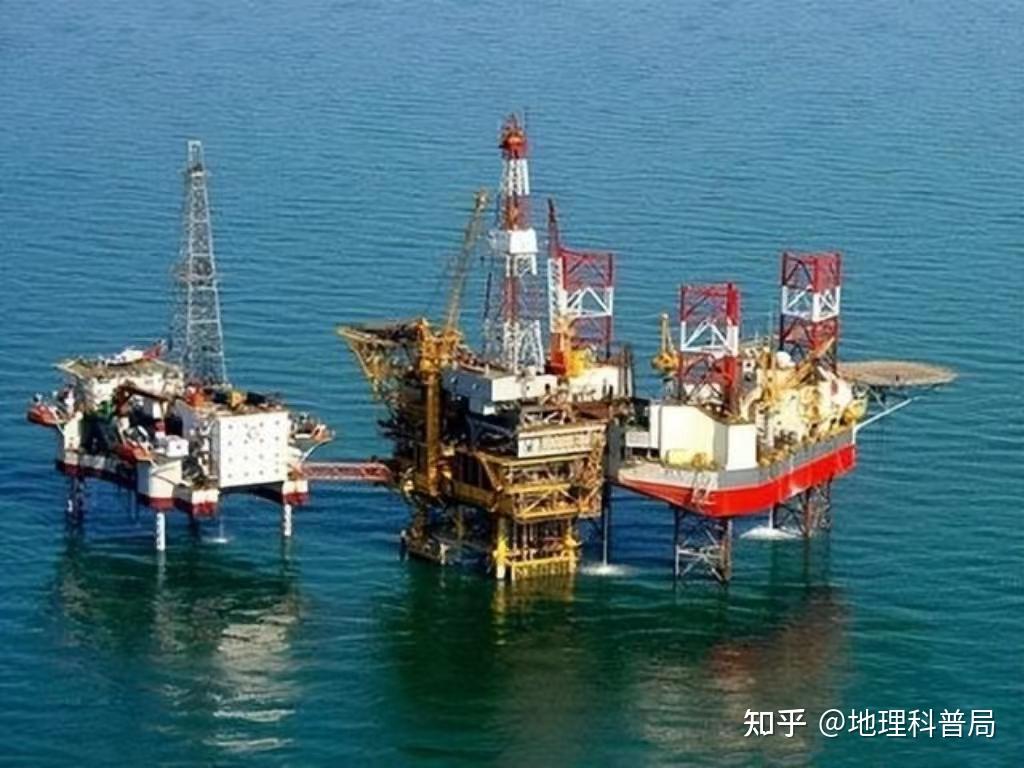 被越南侵占的南威岛，经过非法扩建，如今成了南沙指挥中心 - 知乎