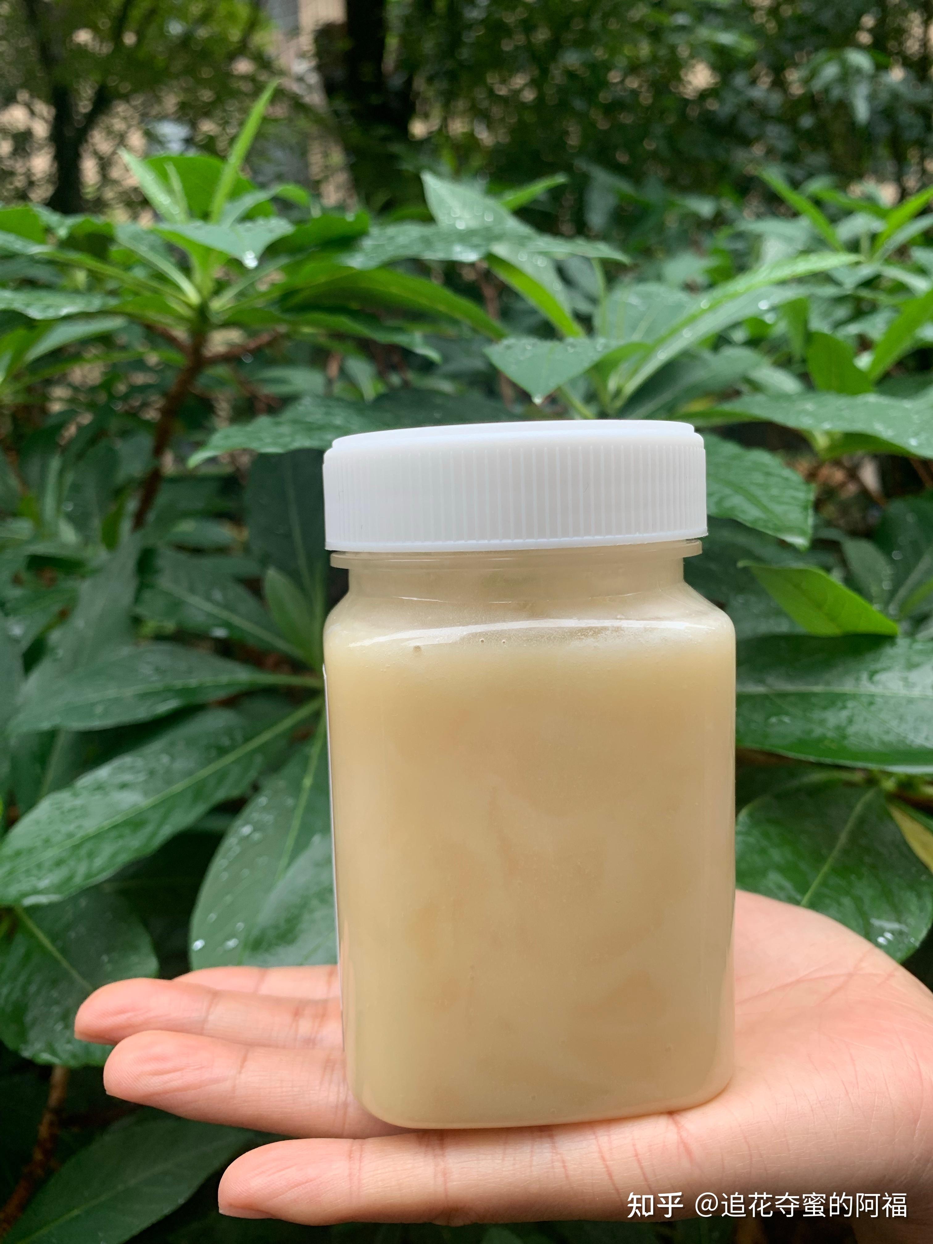 蜂蜜对老年人便秘有好处吗知乎(老年人便秘喝蜂蜜)