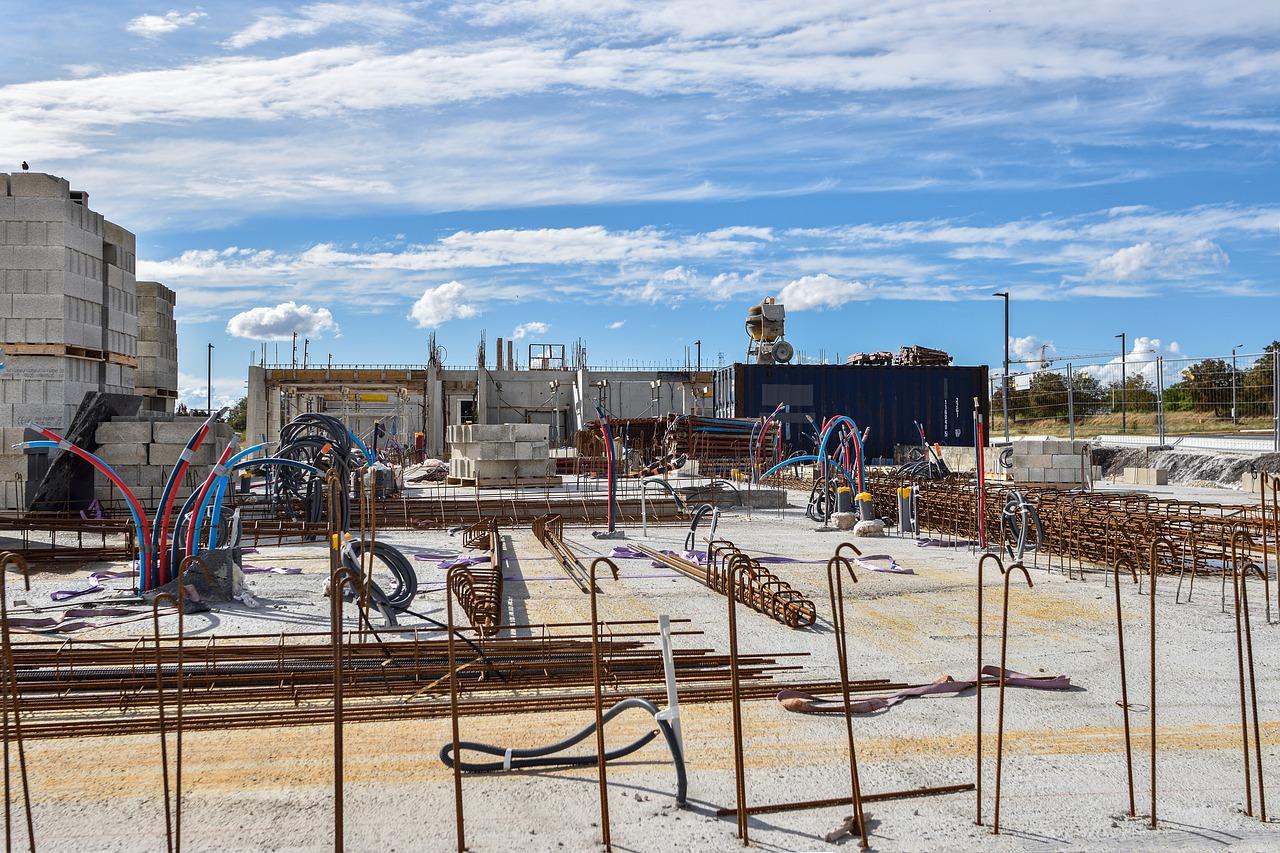 4. 签约到场规定