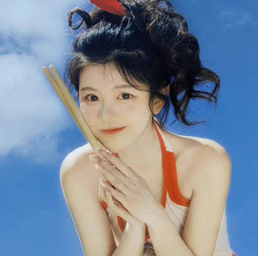 有哪些超级夏天的女生头像